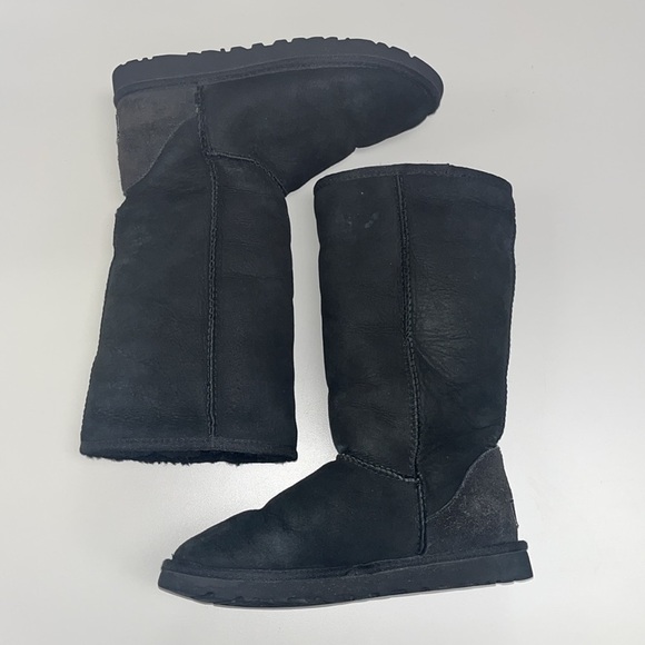 UGG genuine leather upper classic Tall womens sheepskin boots size W5 - Picture 3 of 11